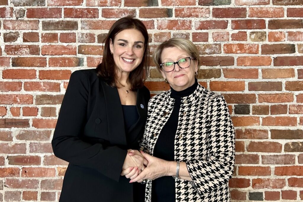 Meggie Richard, présidente de l’Assemblée des MRC de la Côte-Nord, et Micheline Anctil, vice-présidente.